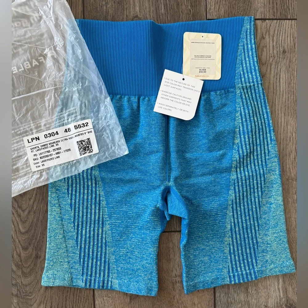 Fabletics Ombre Seamless Ultra High-Waisted 6" Shorts, Lake/Faded Lime - Picture 4 of 10